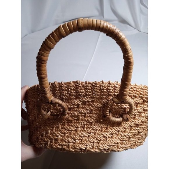 Large Round Woven Side Handle Basket 11" Diameter 5" Deep - Picture 5 of 7